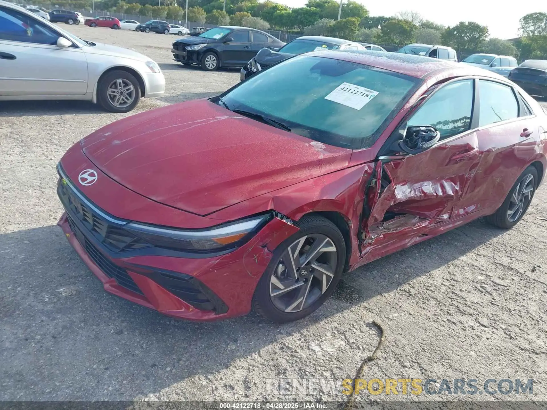 2 Photograph of a damaged car KMHLP4DG4SU865973 HYUNDAI ELANTRA 2025