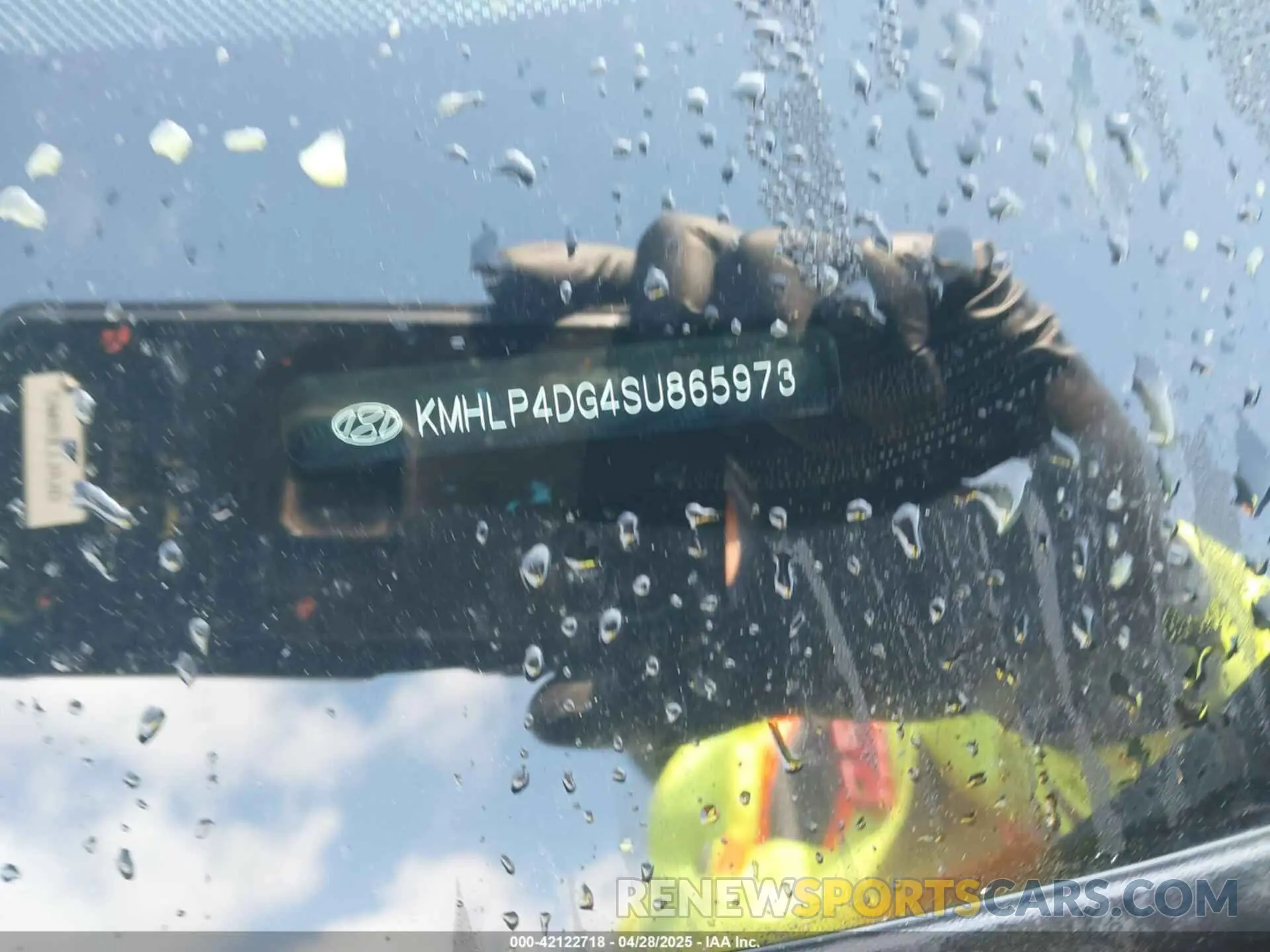 9 Photograph of a damaged car KMHLP4DG4SU865973 HYUNDAI ELANTRA 2025
