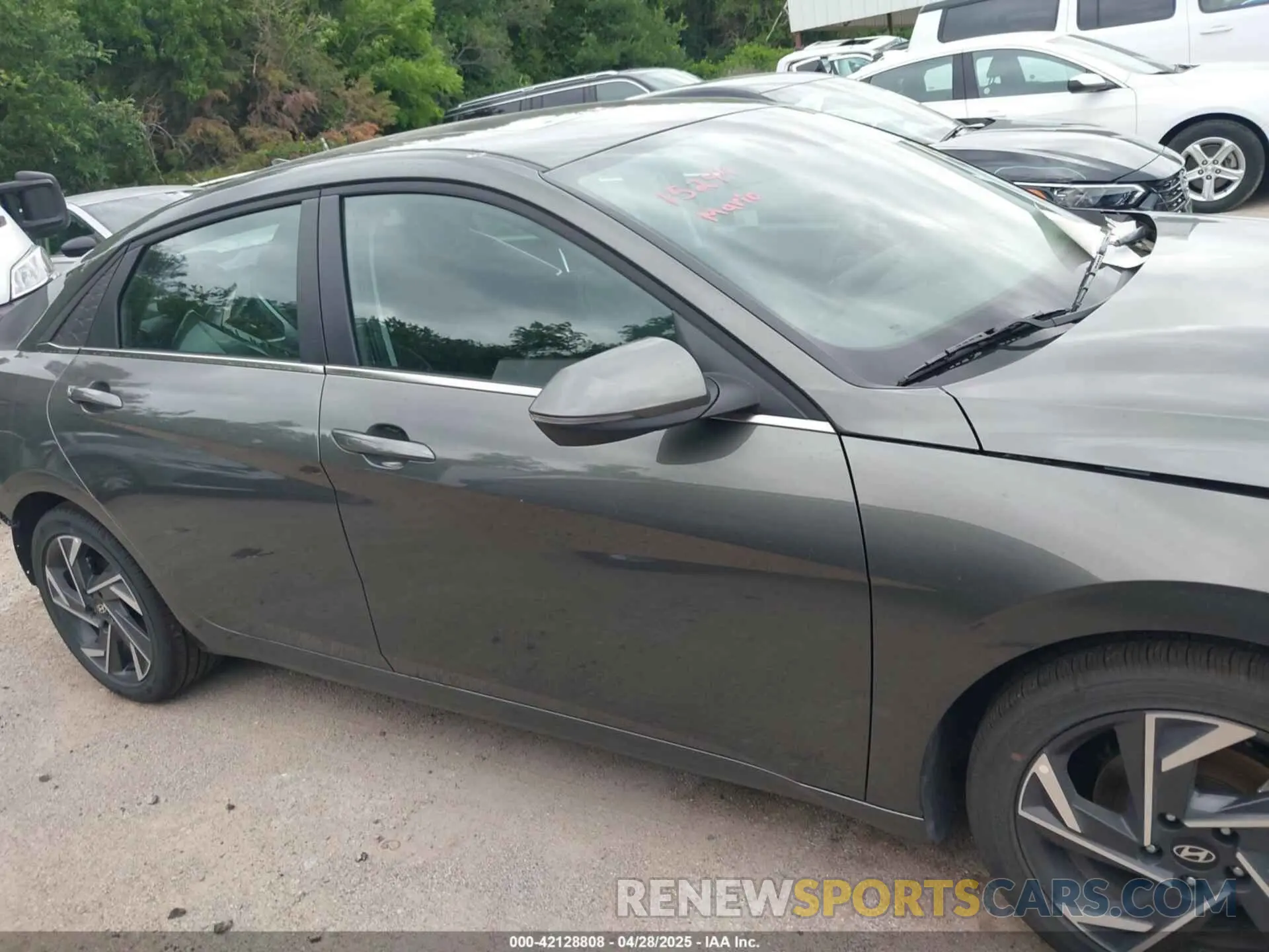 13 Фотография поврежденного автомобиля KMHLP4DG4SU957214 HYUNDAI ELANTRA 2025