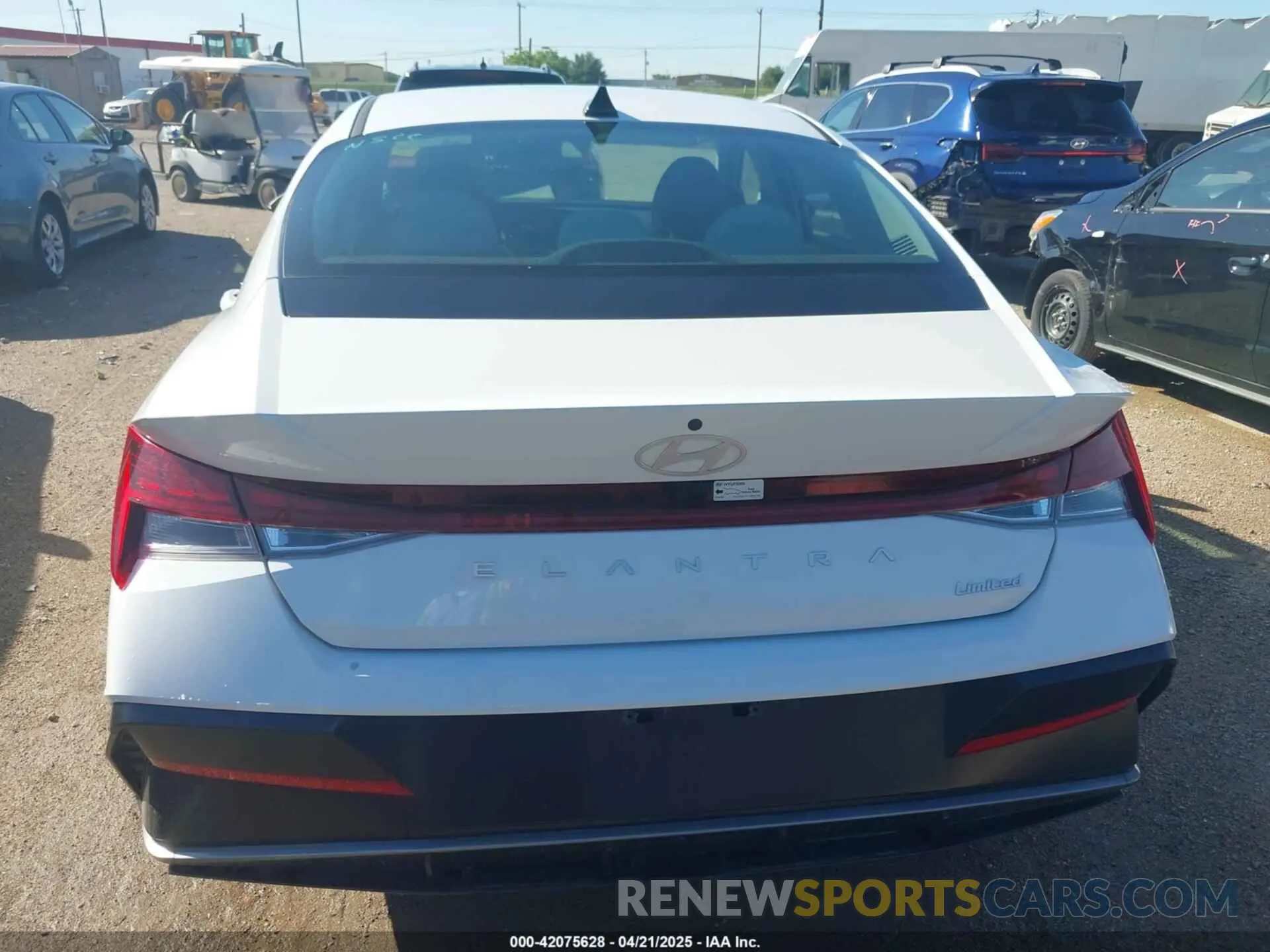 16 Фотография поврежденного автомобиля KMHLP4DG5SU894270 HYUNDAI ELANTRA 2025