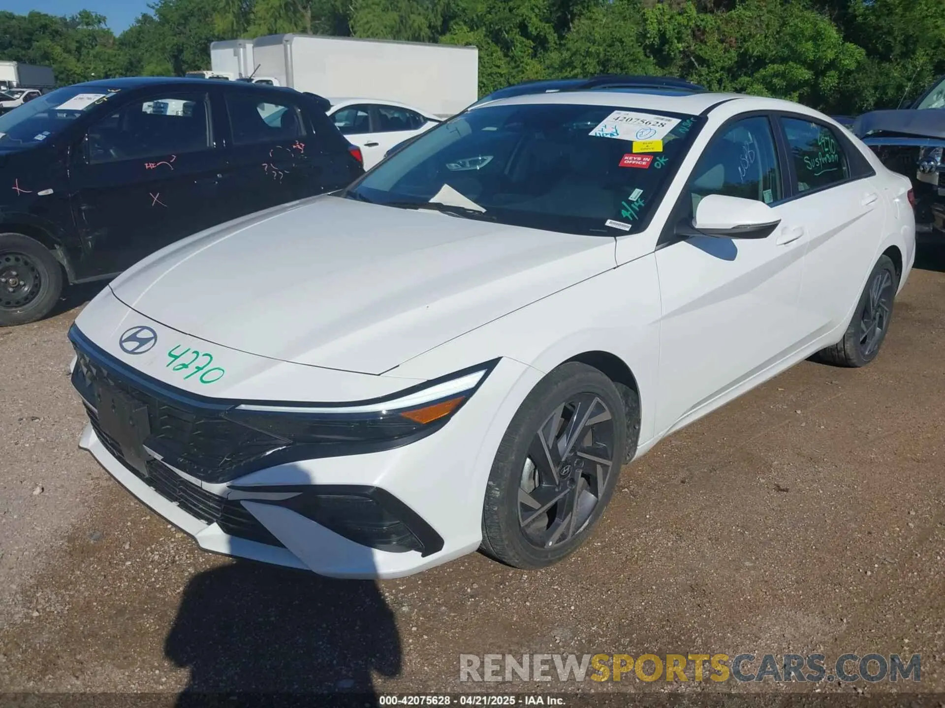 2 Фотография поврежденного автомобиля KMHLP4DG5SU894270 HYUNDAI ELANTRA 2025