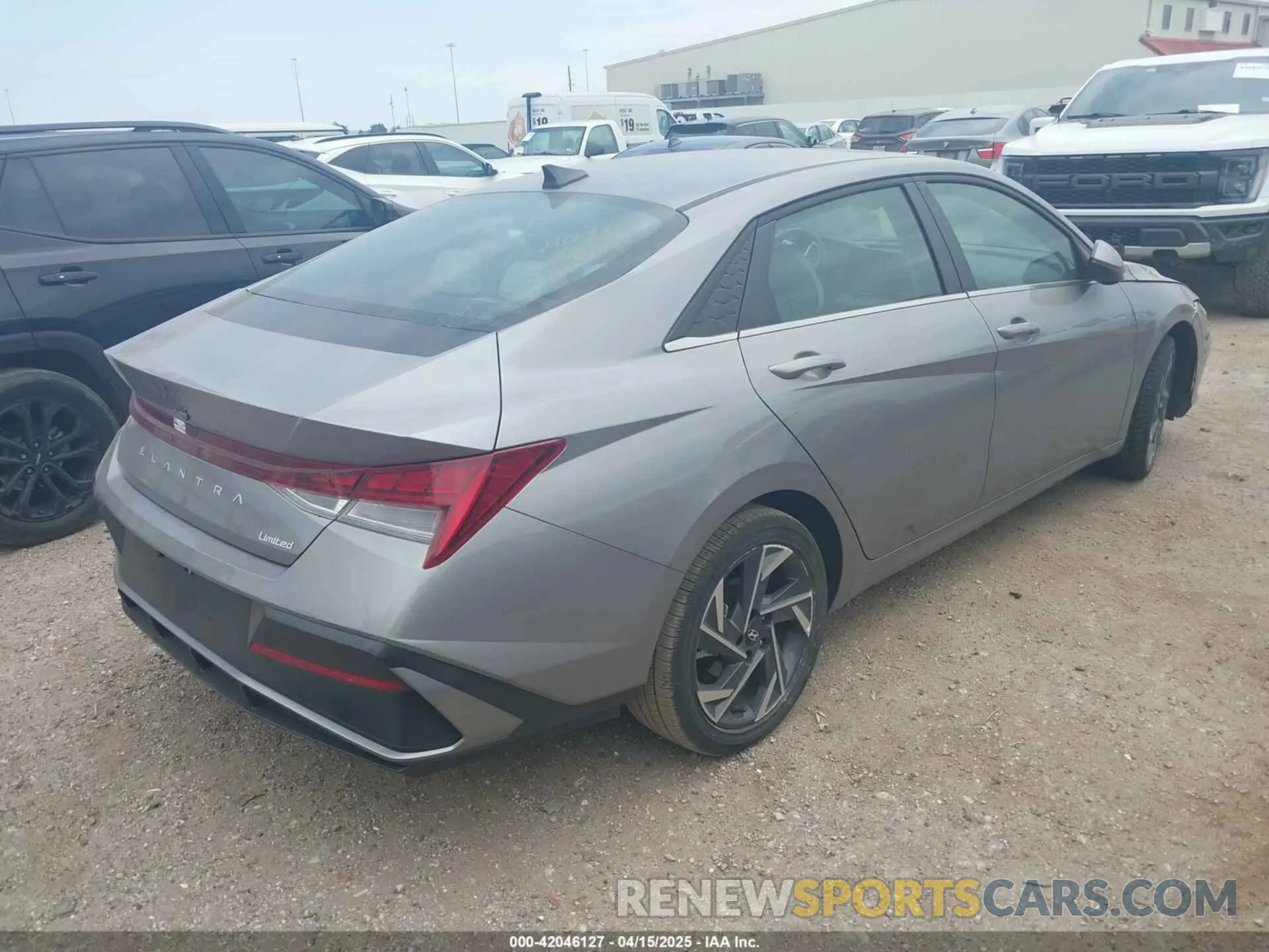 4 Фотография поврежденного автомобиля KMHLP4DG6SU956579 HYUNDAI ELANTRA 2025