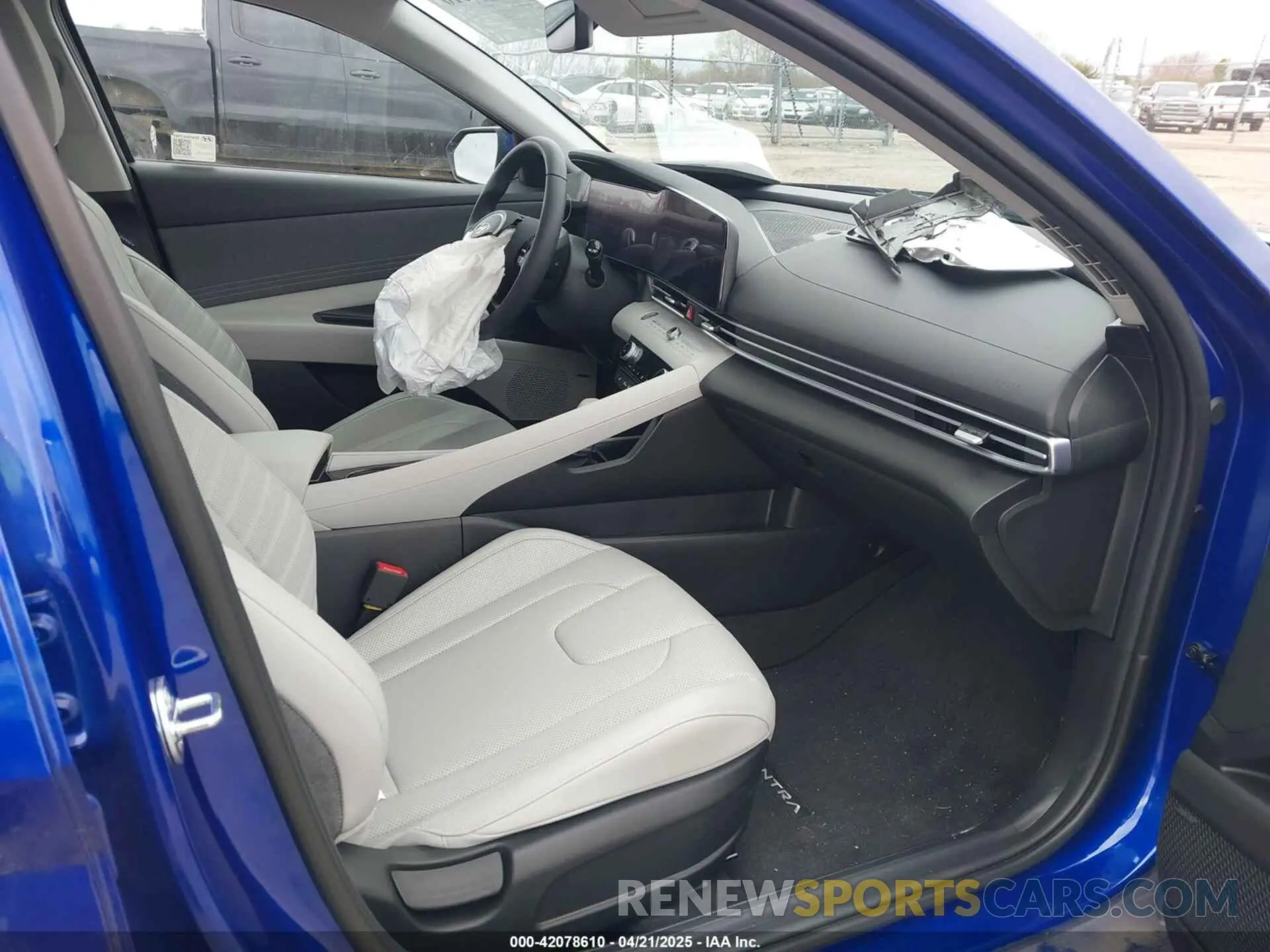 5 Photograph of a damaged car KMHLP4DG8SU894375 HYUNDAI ELANTRA 2025