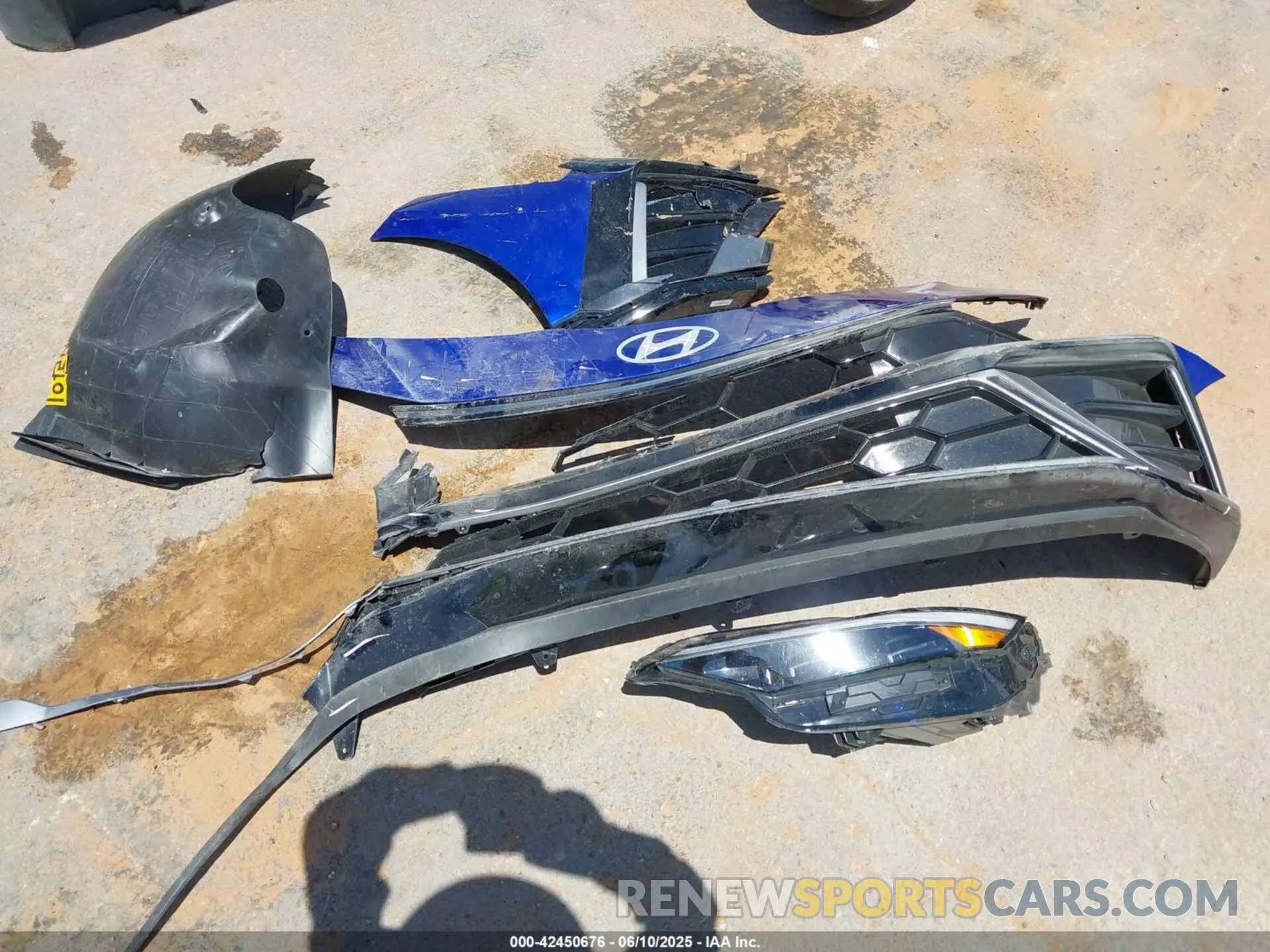 12 Photograph of a damaged car KMHLR4DFXSU986038 HYUNDAI ELANTRA 2025