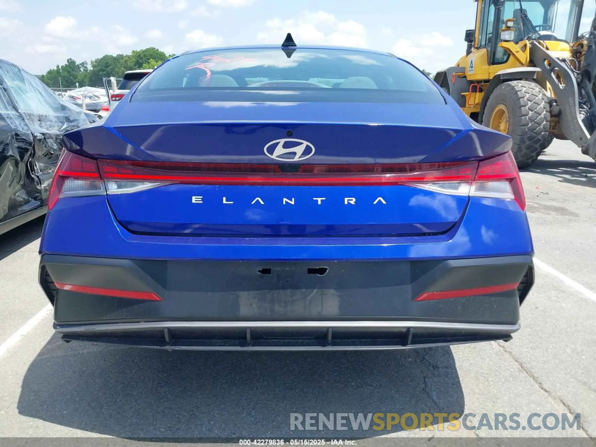 17 Фотография поврежденного автомобиля KMHLS4DG0SU856413 HYUNDAI ELANTRA 2025