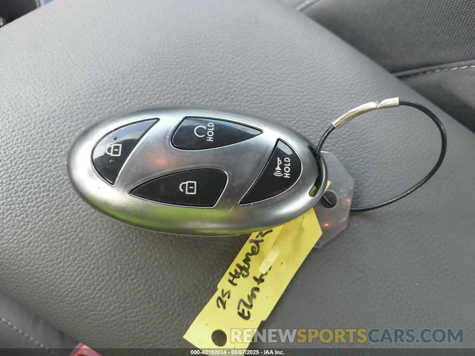 11 Photograph of a damaged car KMHLS4DG0SU880288 HYUNDAI ELANTRA 2025