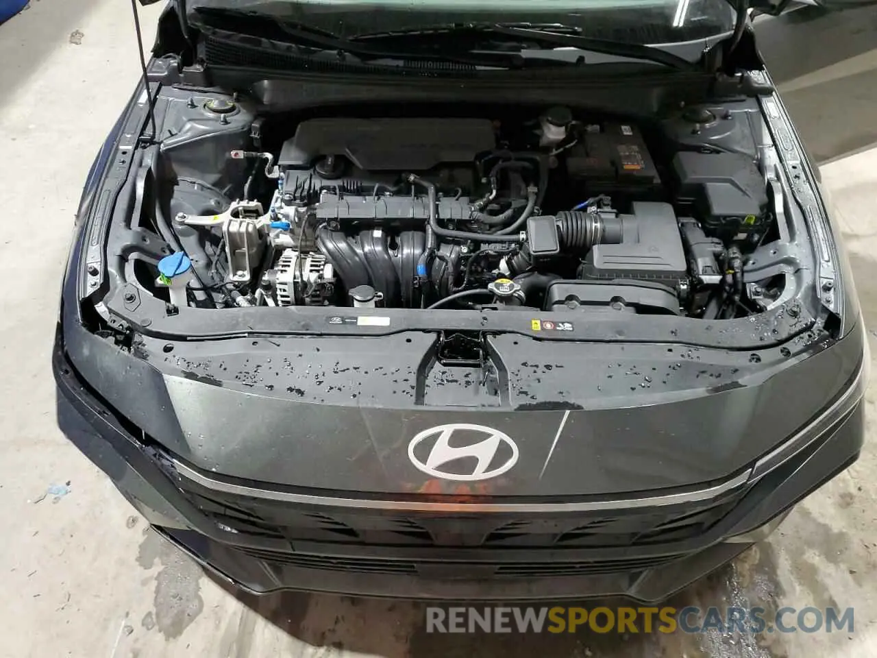 11 Photograph of a damaged car KMHLS4DG0SU882249 HYUNDAI ELANTRA 2025