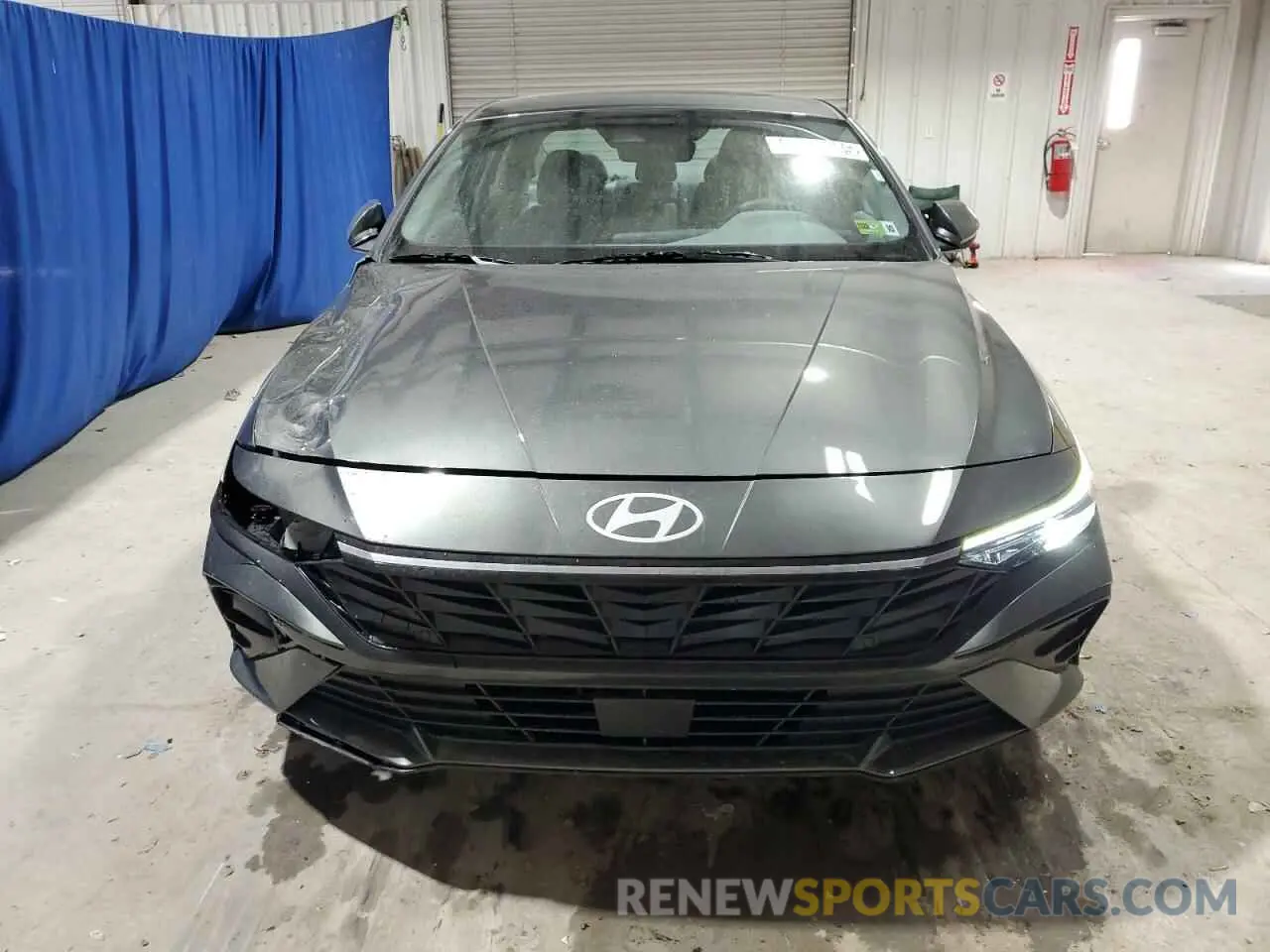 5 Photograph of a damaged car KMHLS4DG0SU882249 HYUNDAI ELANTRA 2025