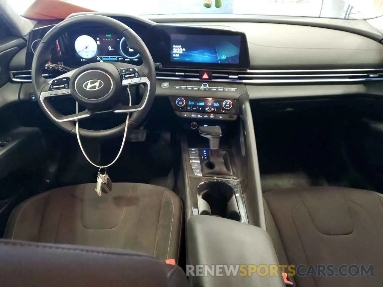 8 Photograph of a damaged car KMHLS4DG0SU909885 HYUNDAI ELANTRA 2025