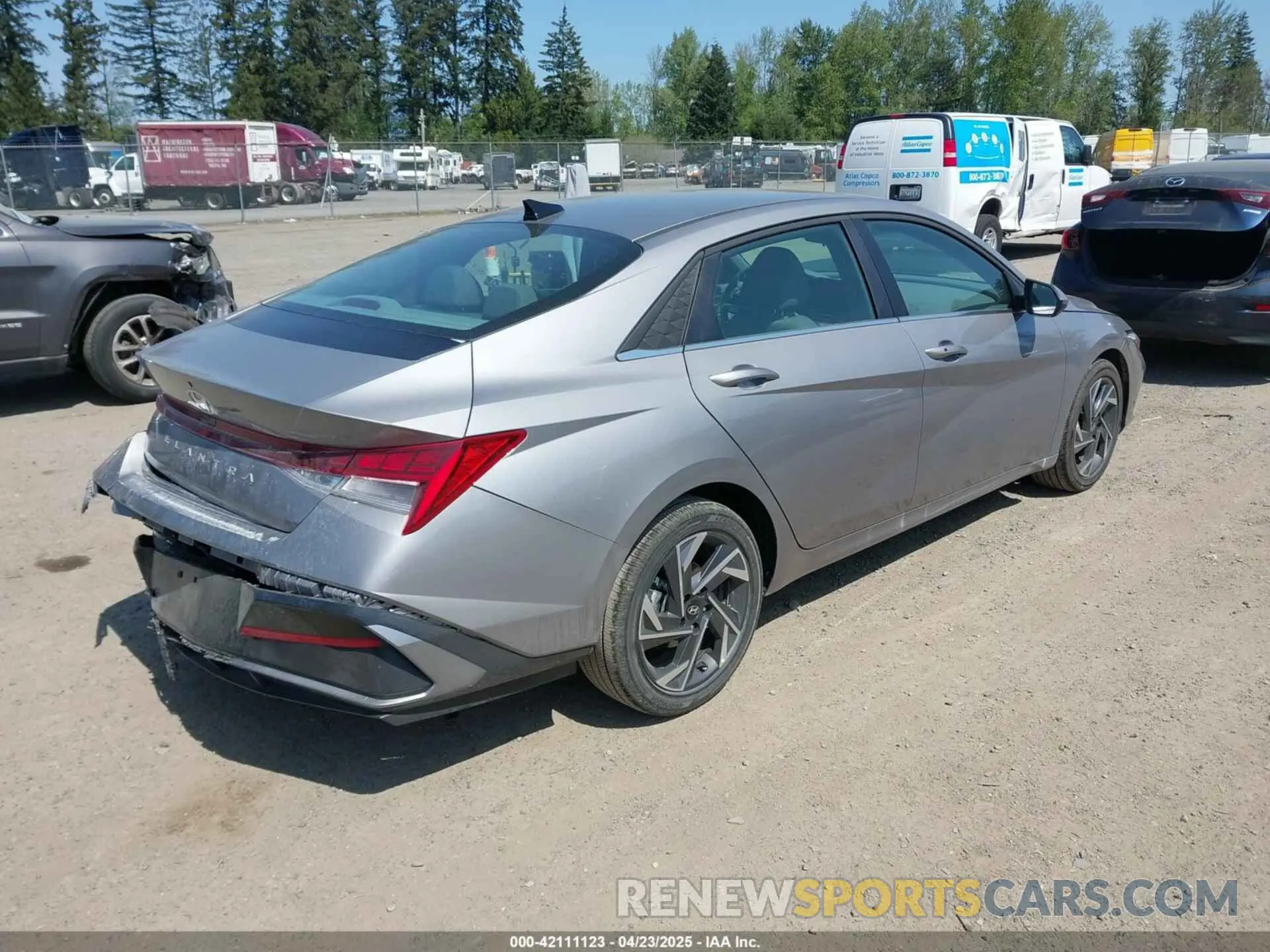 4 Фотография поврежденного автомобиля KMHLS4DG0SU985915 HYUNDAI ELANTRA 2025