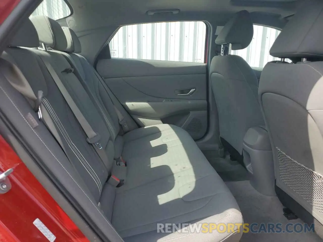 10 Photograph of a damaged car KMHLS4DG2SU863511 HYUNDAI ELANTRA 2025