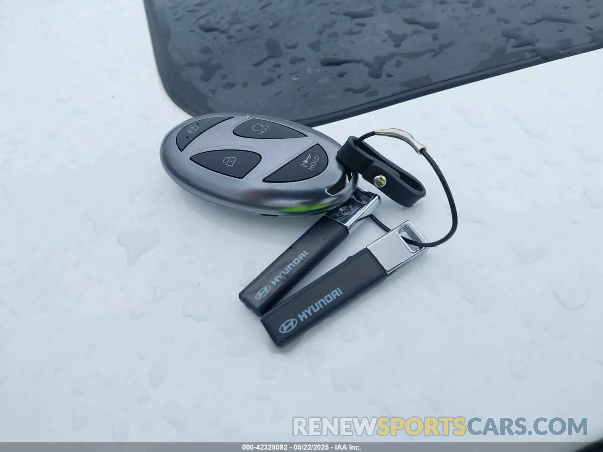 11 Photograph of a damaged car KMHLS4DG2SU986483 HYUNDAI ELANTRA 2025