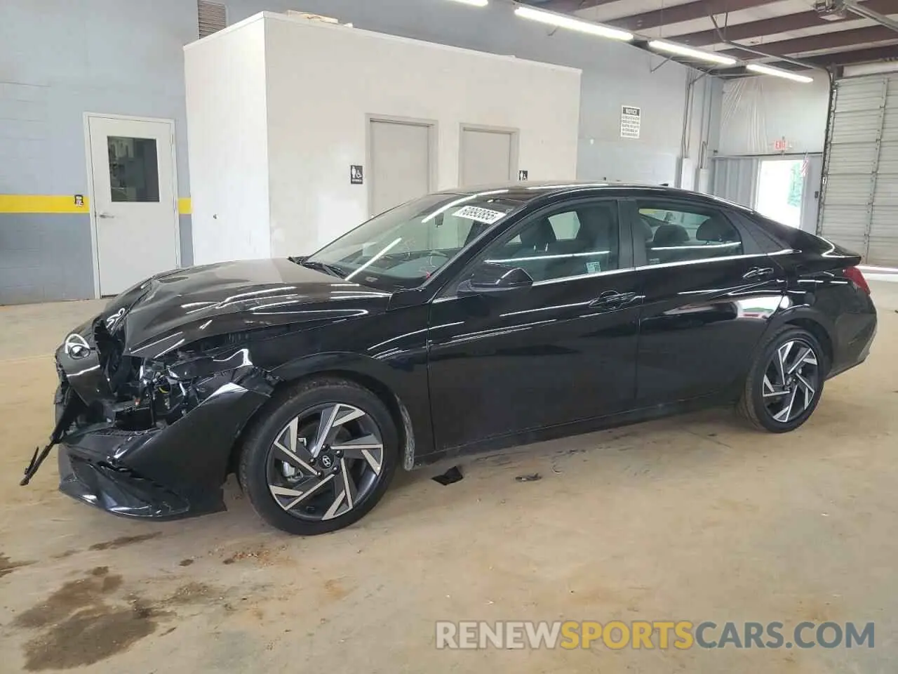 1 Photograph of a damaged car KMHLS4DG3SU918869 HYUNDAI ELANTRA 2025