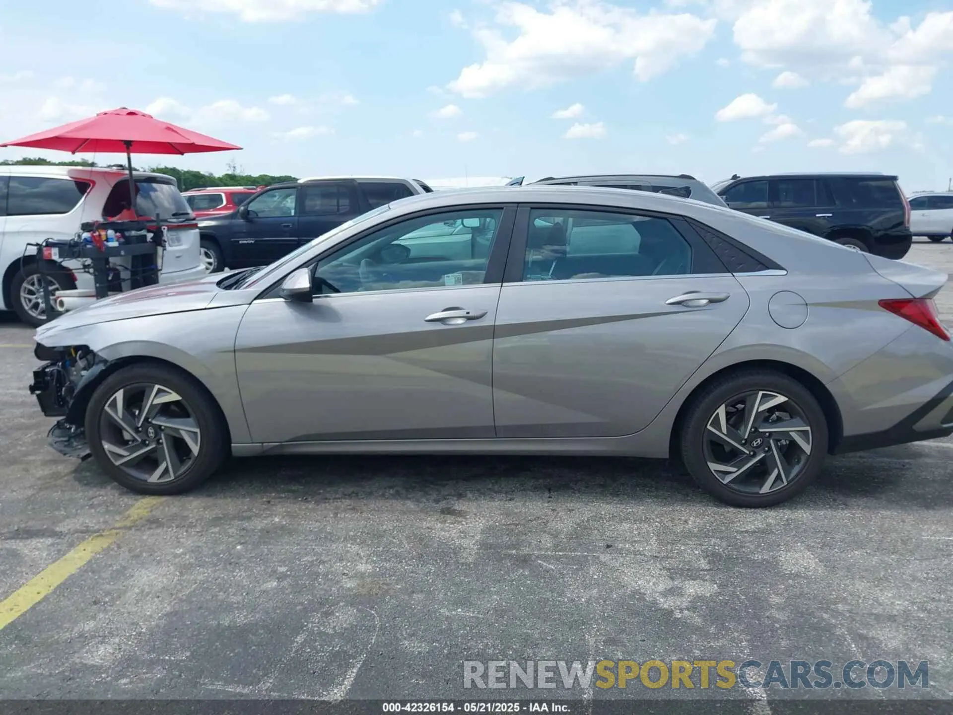 14 Photograph of a damaged car KMHLS4DG3SU924736 HYUNDAI ELANTRA 2025