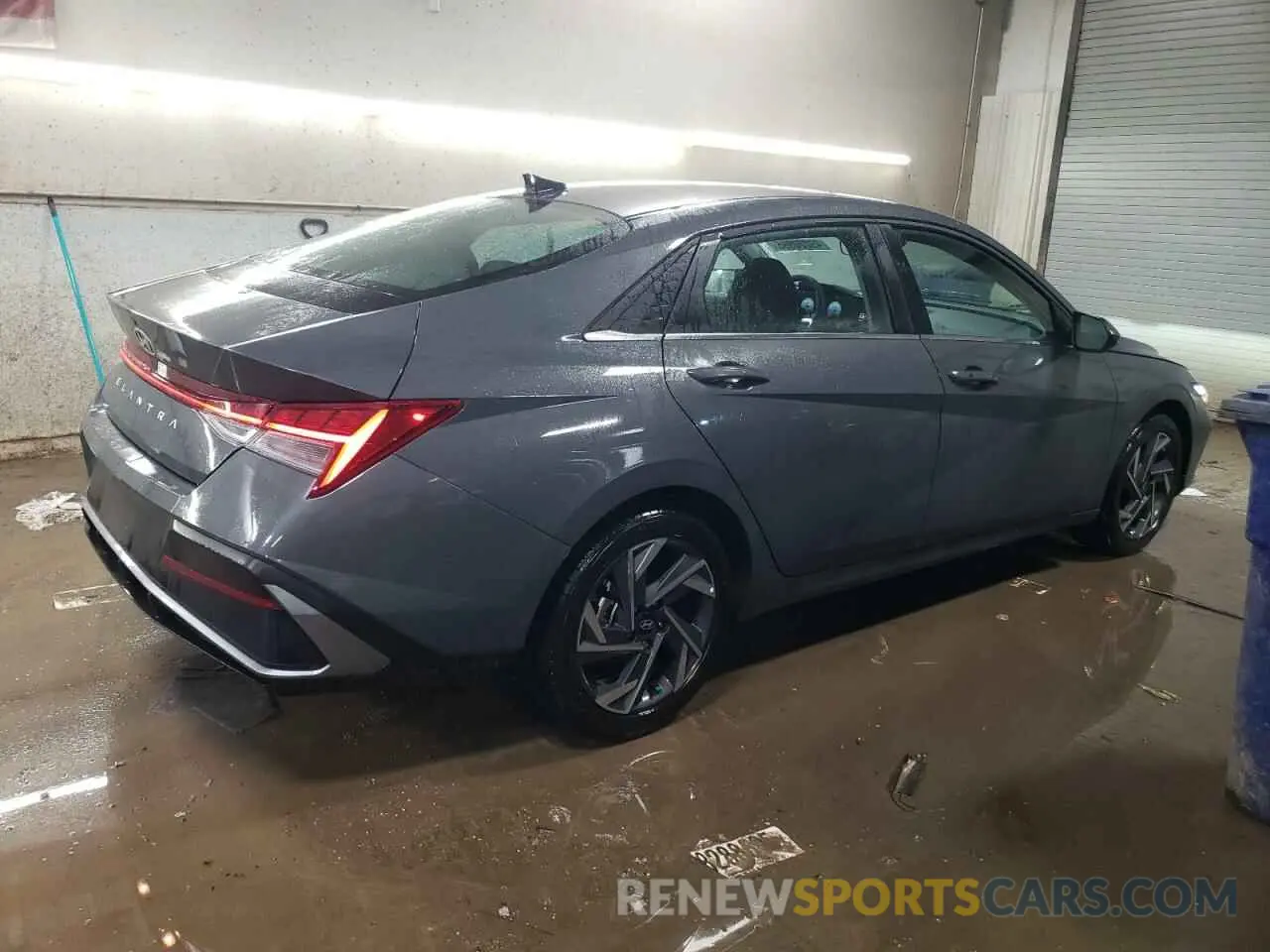 3 Photograph of a damaged car KMHLS4DG4SU857905 HYUNDAI ELANTRA 2025