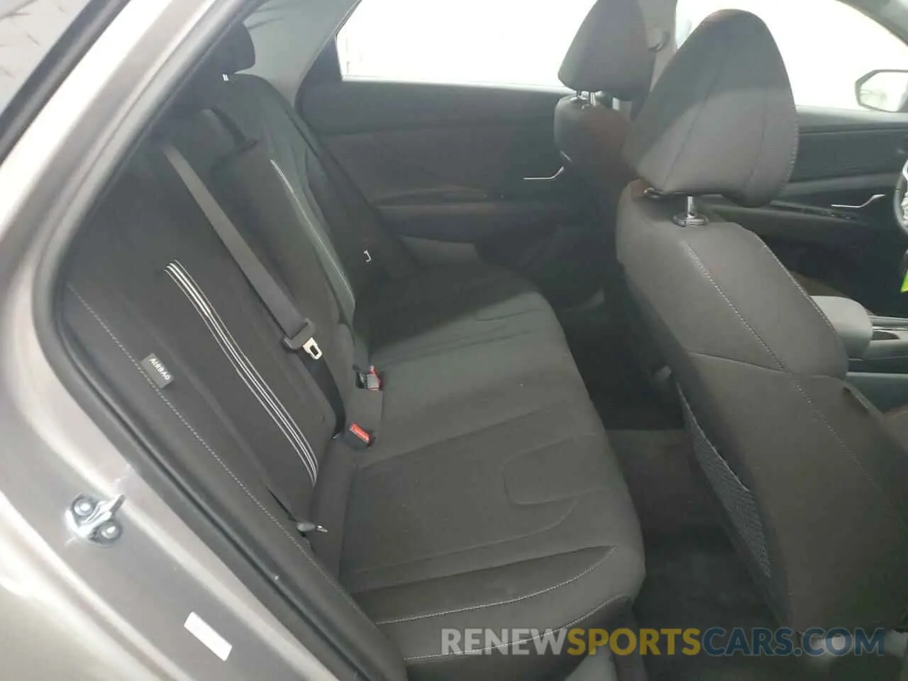 10 Photograph of a damaged car KMHLS4DG4SU904155 HYUNDAI ELANTRA 2025