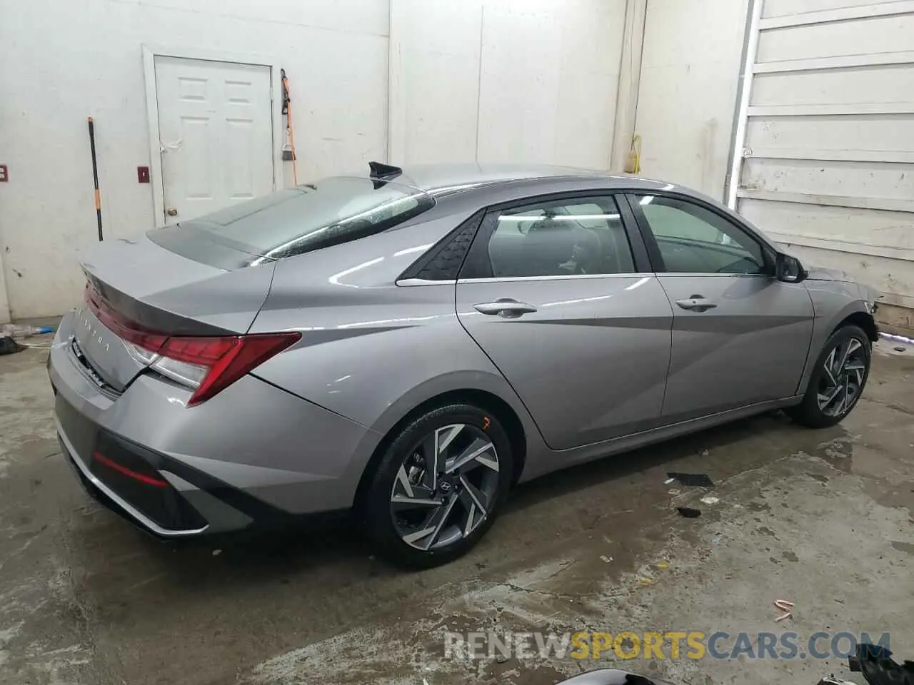3 Photograph of a damaged car KMHLS4DG4SU904155 HYUNDAI ELANTRA 2025