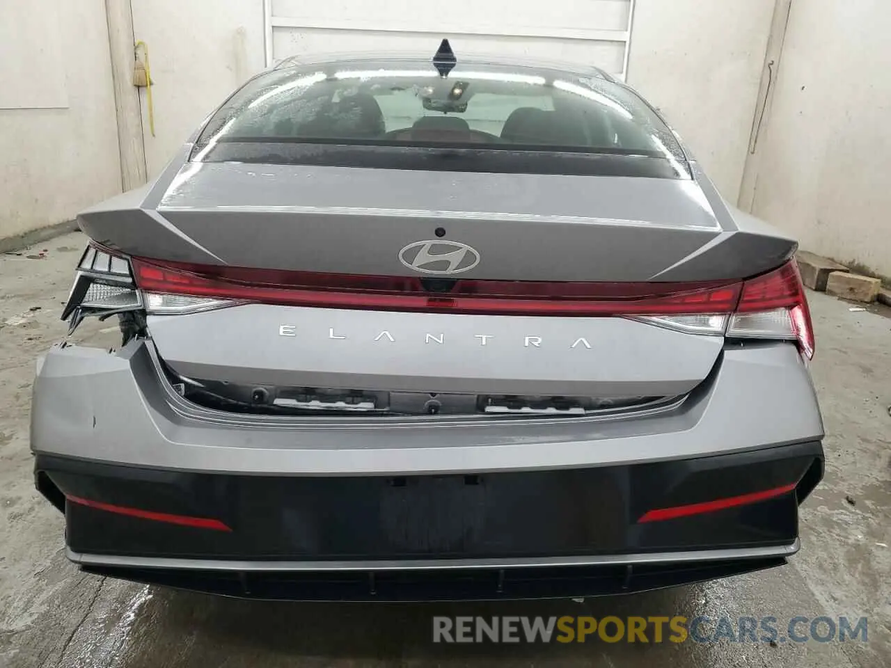 6 Photograph of a damaged car KMHLS4DG4SU904155 HYUNDAI ELANTRA 2025