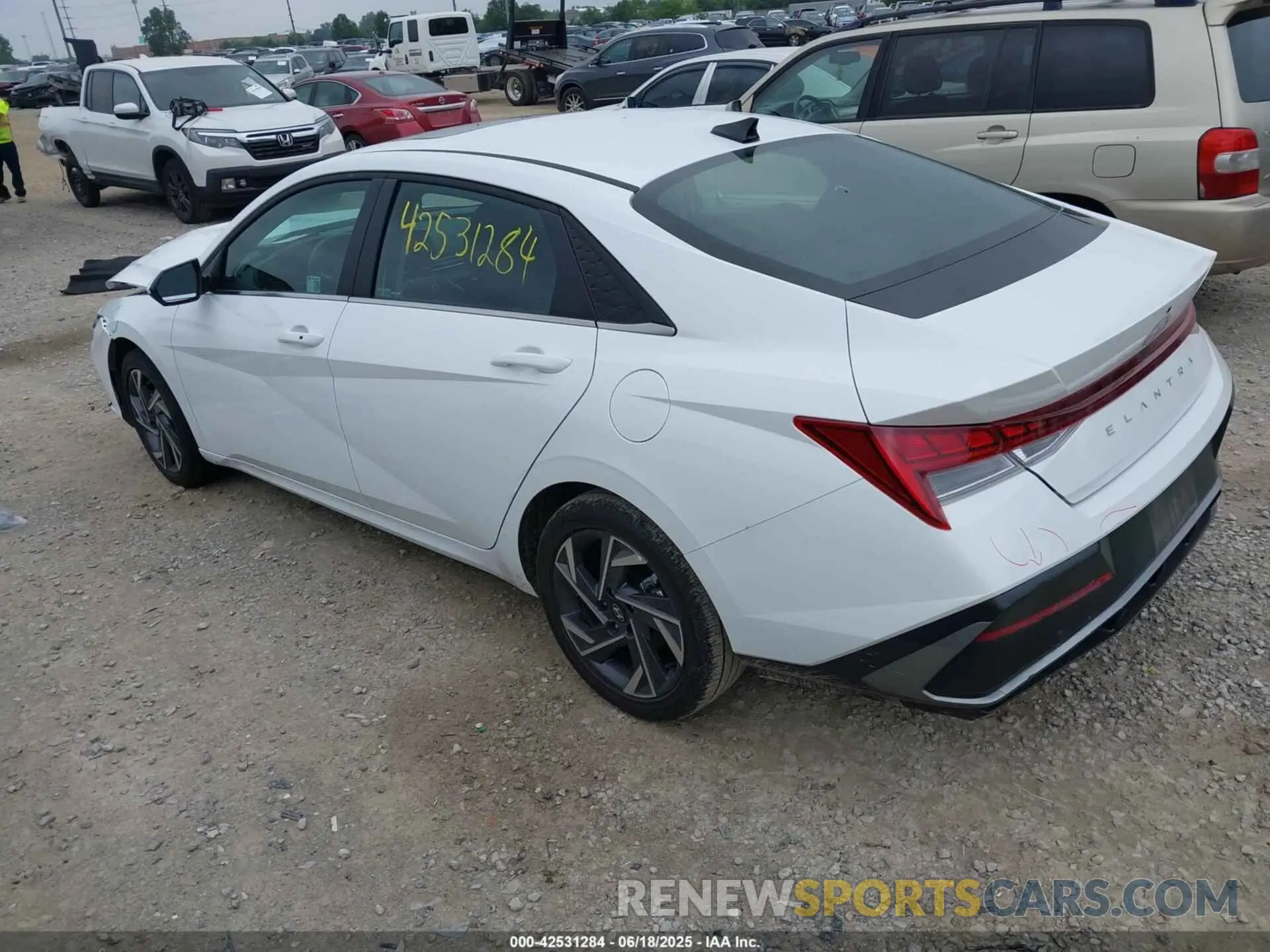 3 Photograph of a damaged car KMHLS4DG4SU972231 HYUNDAI ELANTRA 2025