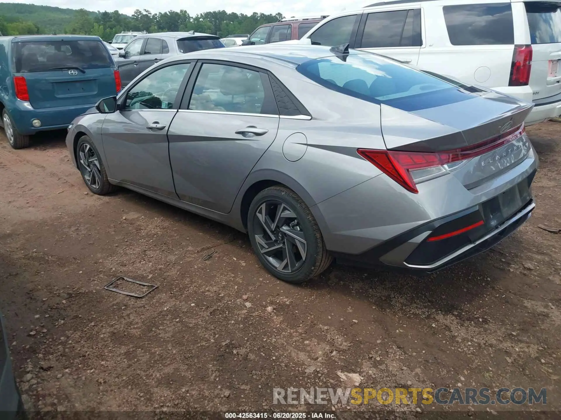 3 Фотография поврежденного автомобиля KMHLS4DG5SU919506 HYUNDAI ELANTRA 2025