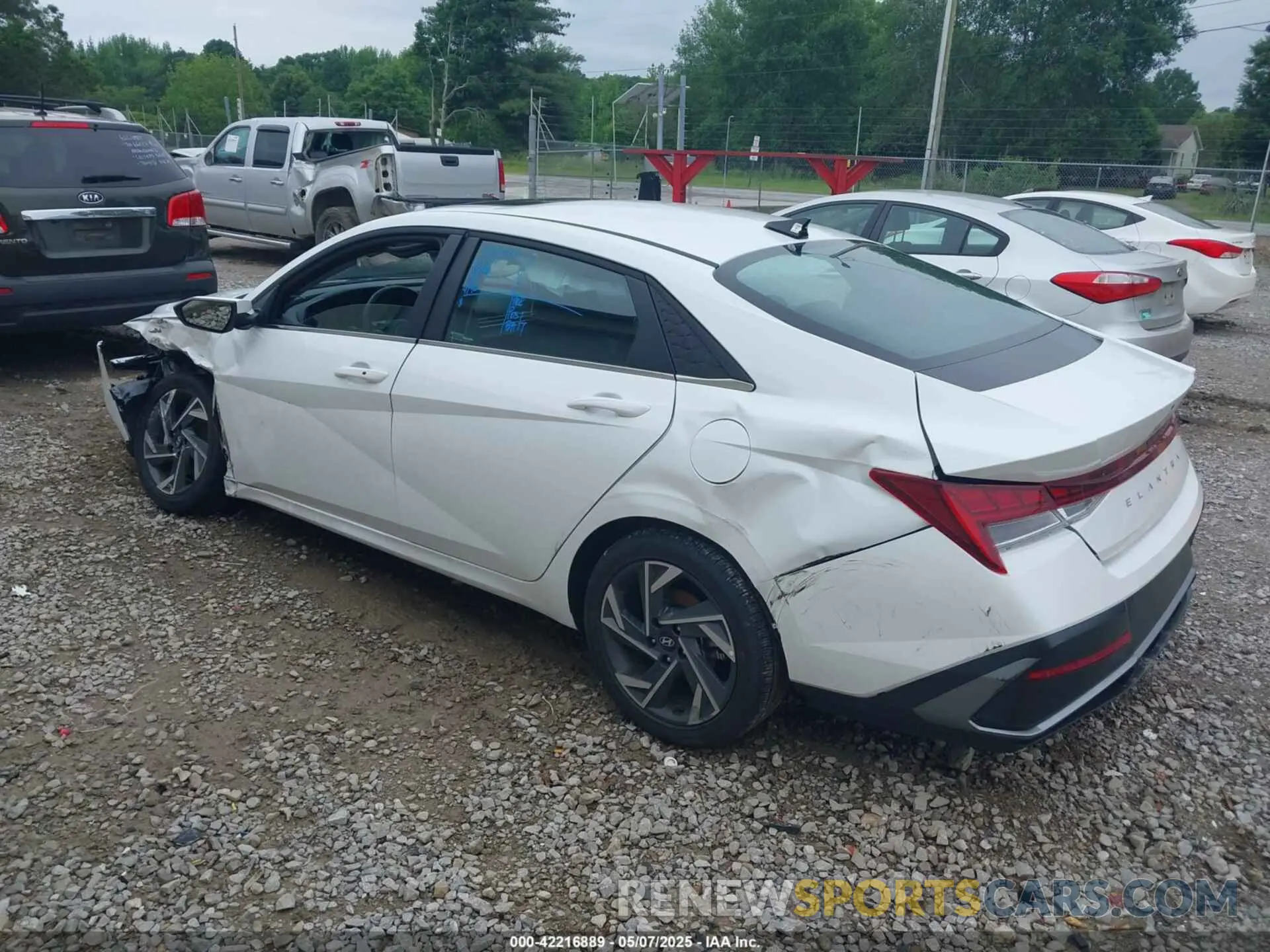 3 Photograph of a damaged car KMHLS4DG6SU898276 HYUNDAI ELANTRA 2025