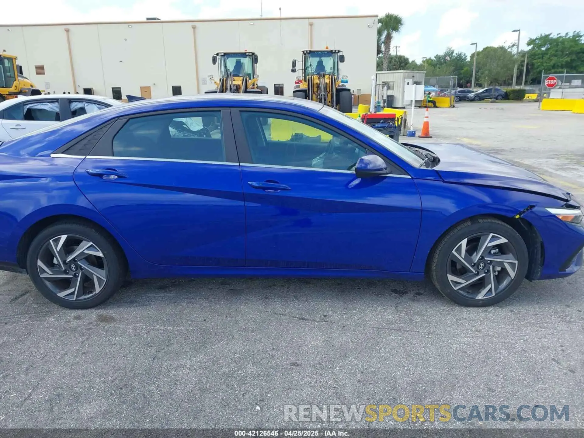 14 Фотография поврежденного автомобиля KMHLS4DG6SU905999 HYUNDAI ELANTRA 2025