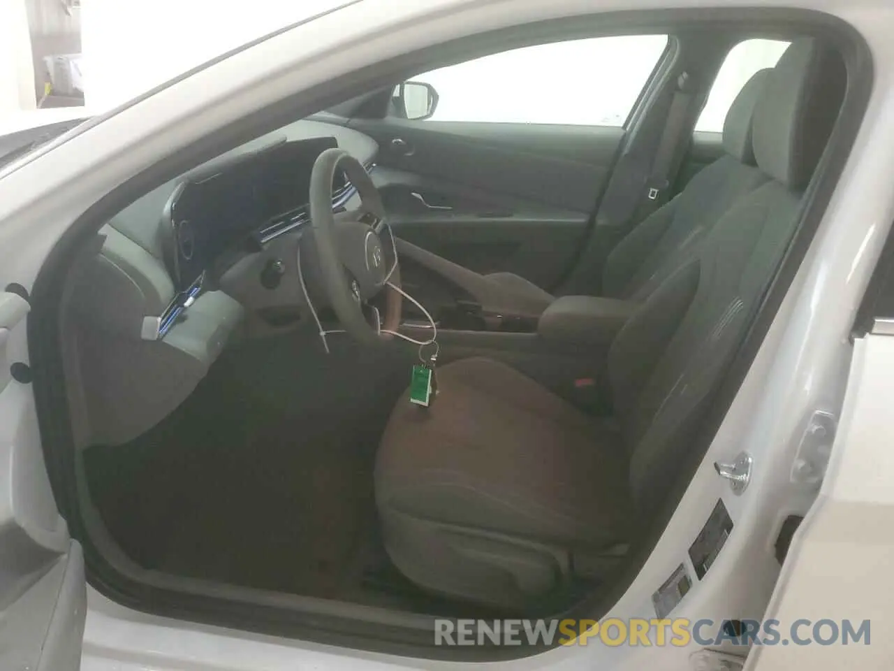 7 Photograph of a damaged car KMHLS4DG7SU856361 HYUNDAI ELANTRA 2025