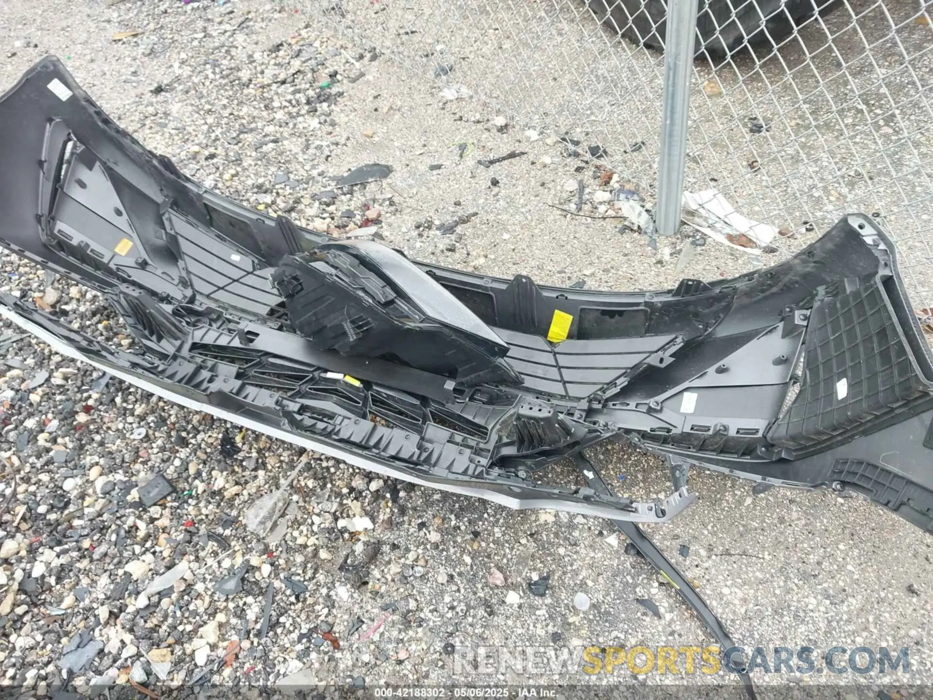 12 Photograph of a damaged car KMHLS4DG7SU952152 HYUNDAI ELANTRA 2025