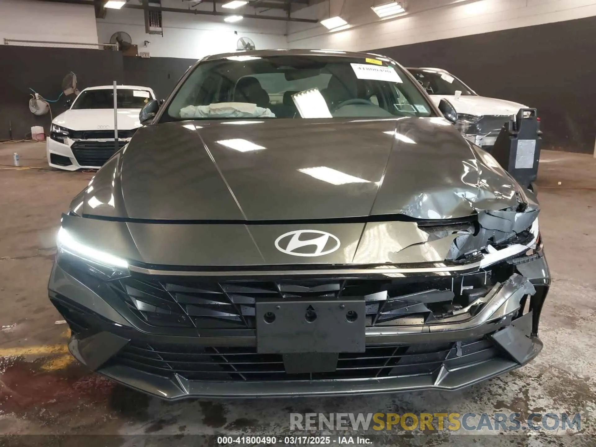 12 Photograph of a damaged car KMHLS4DG8SU854375 HYUNDAI ELANTRA 2025