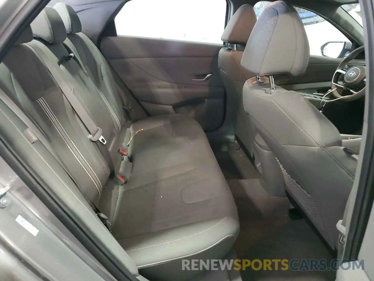10 Photograph of a damaged car KMHLS4DG8SU879017 HYUNDAI ELANTRA 2025