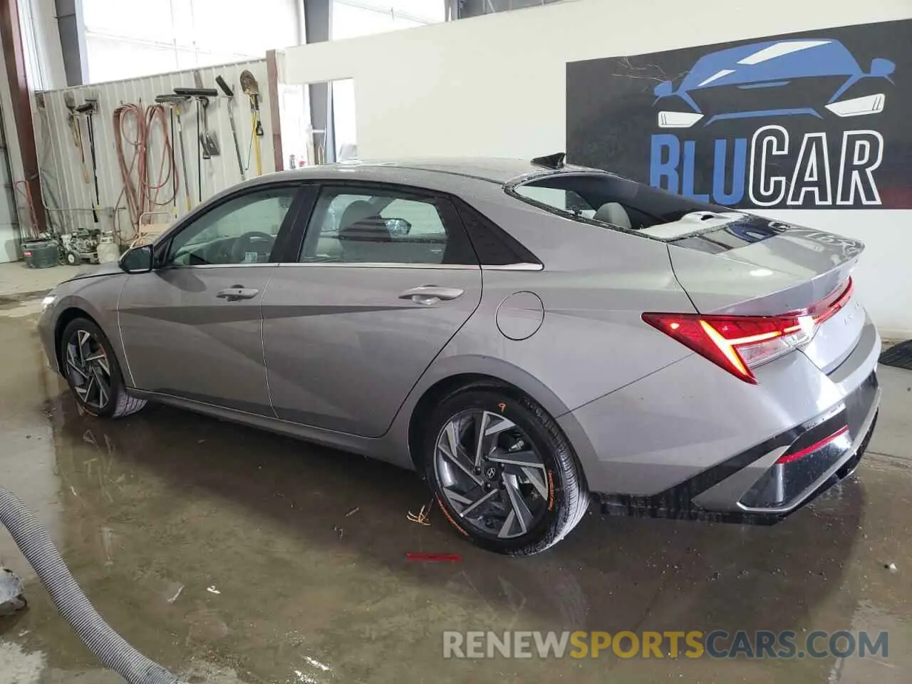 2 Photograph of a damaged car KMHLS4DG8SU879017 HYUNDAI ELANTRA 2025