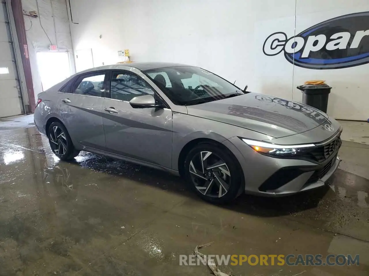 4 Photograph of a damaged car KMHLS4DG8SU879017 HYUNDAI ELANTRA 2025
