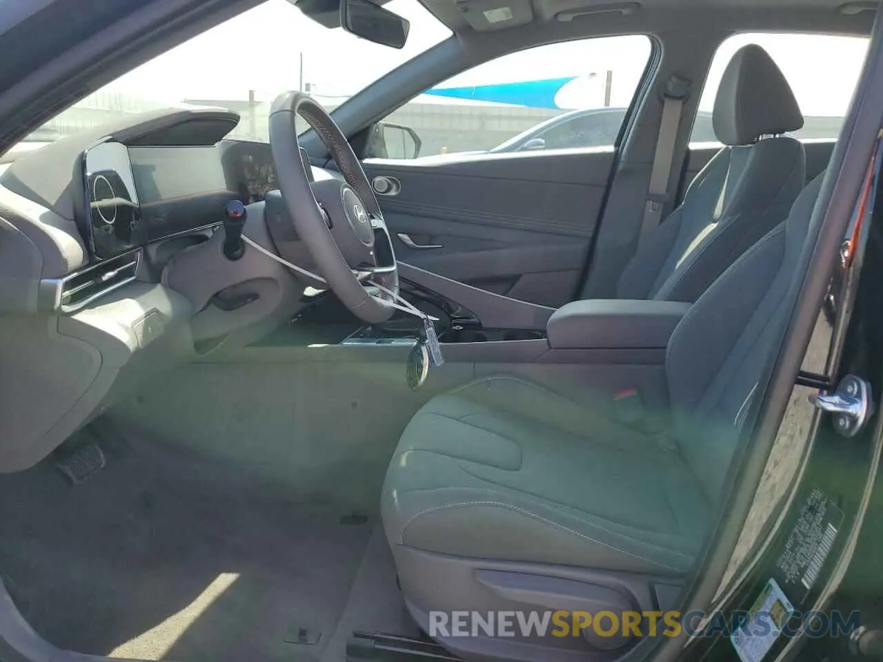 7 Фотография поврежденного автомобиля KMHLS4DG8SU933531 HYUNDAI ELANTRA 2025