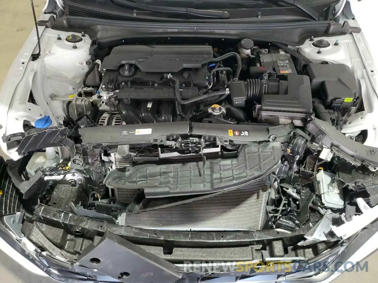 11 Photograph of a damaged car KMHLS4DG8SU947364 HYUNDAI ELANTRA 2025