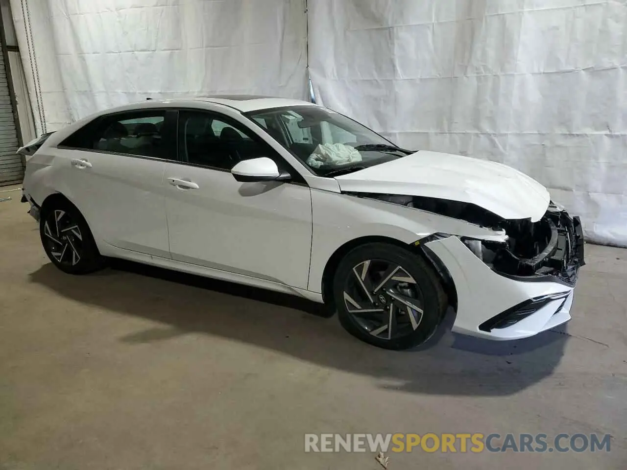 4 Photograph of a damaged car KMHLS4DG8SU947364 HYUNDAI ELANTRA 2025