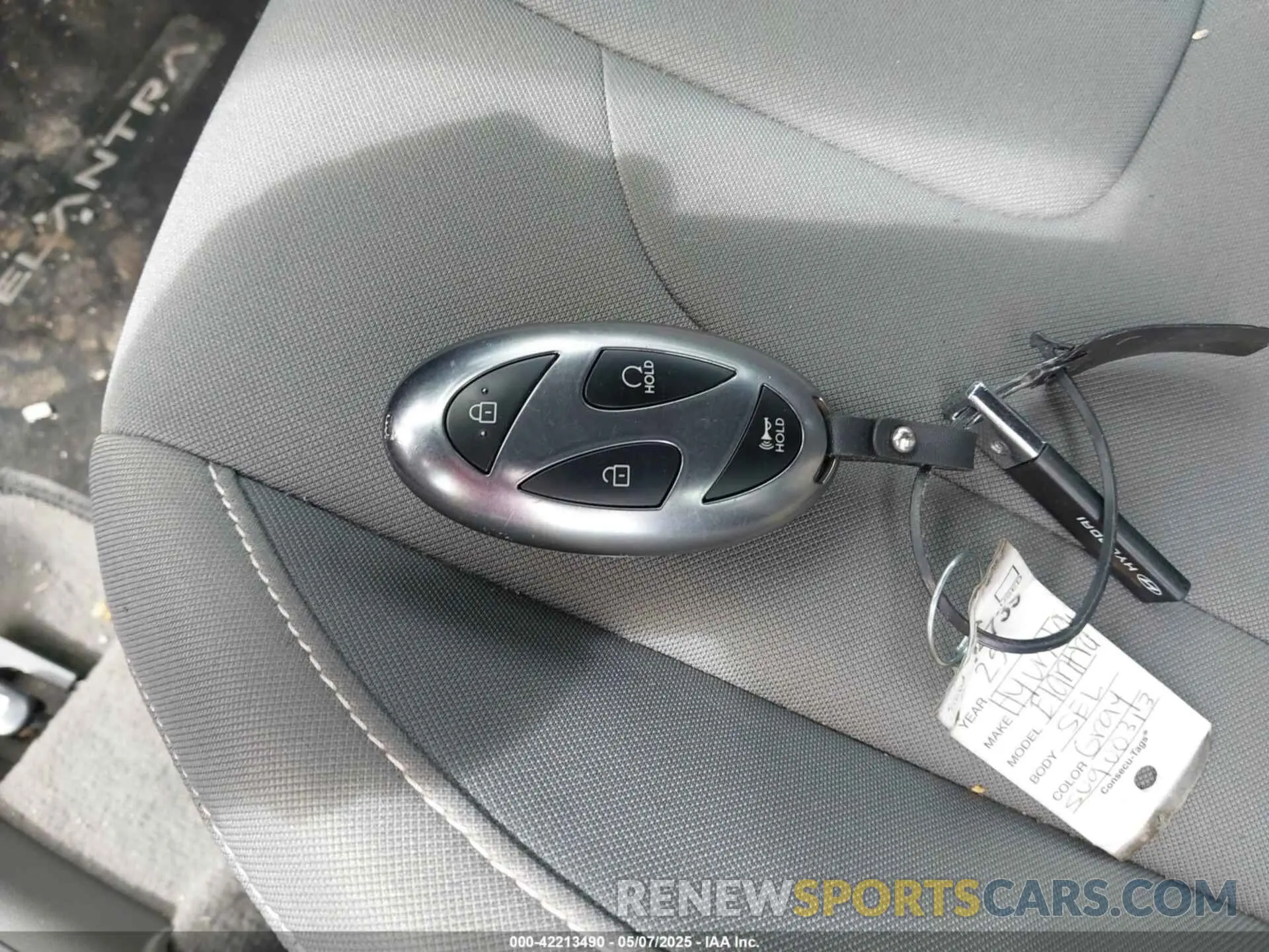 11 Photograph of a damaged car KMHLS4DG9SU900313 HYUNDAI ELANTRA 2025