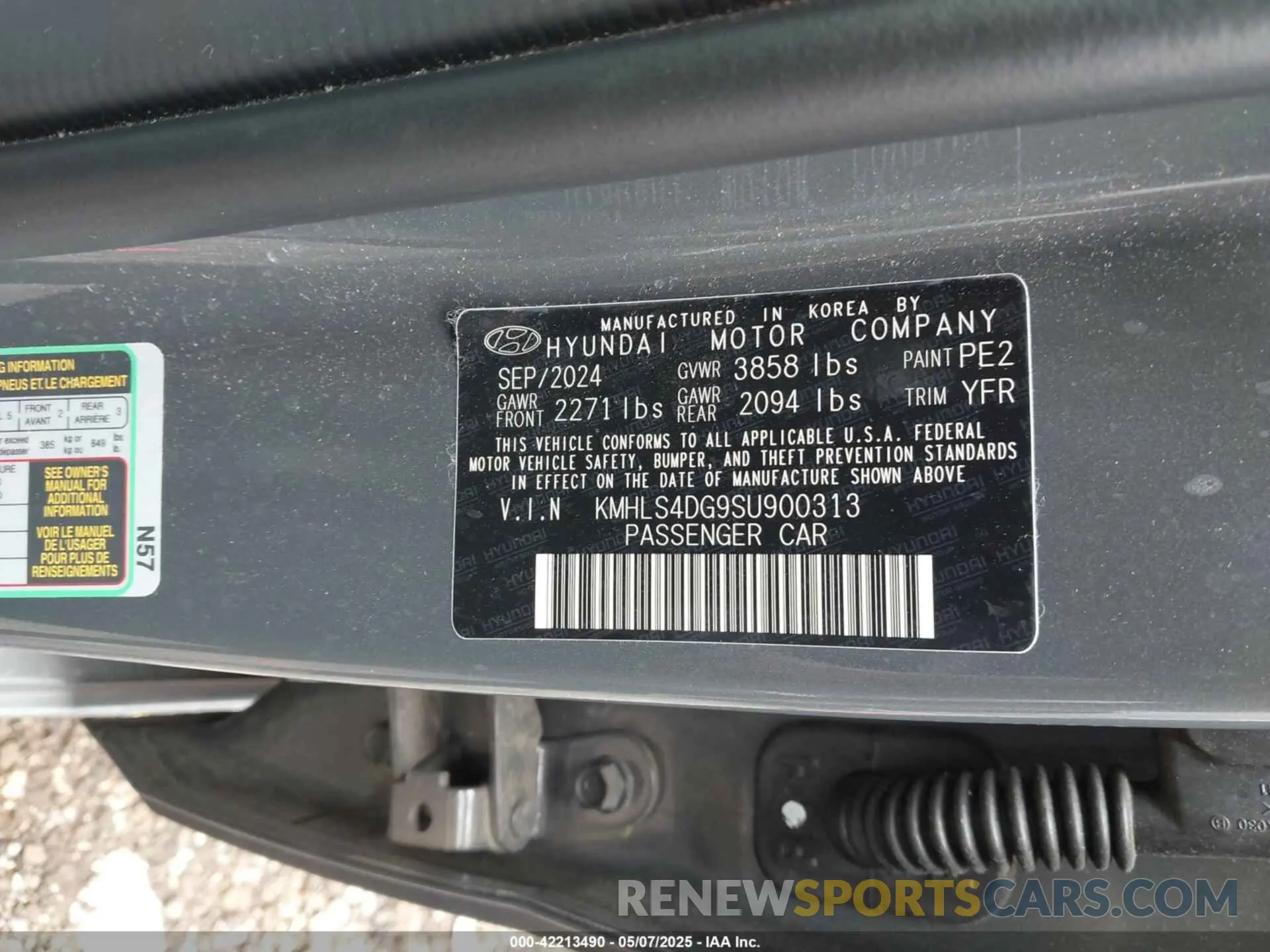 9 Photograph of a damaged car KMHLS4DG9SU900313 HYUNDAI ELANTRA 2025