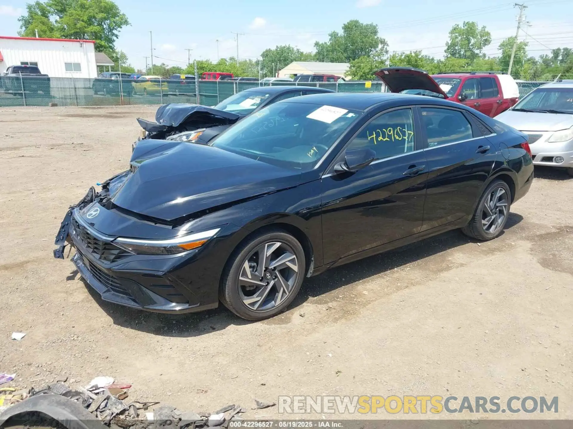 2 Photograph of a damaged car KMHLS4DG9SU910615 HYUNDAI ELANTRA 2025