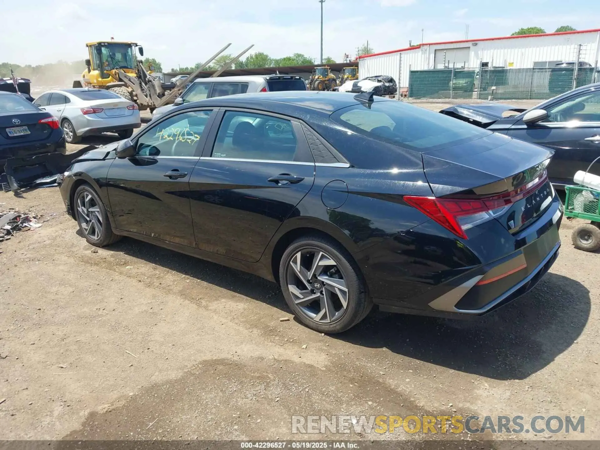 3 Photograph of a damaged car KMHLS4DG9SU910615 HYUNDAI ELANTRA 2025