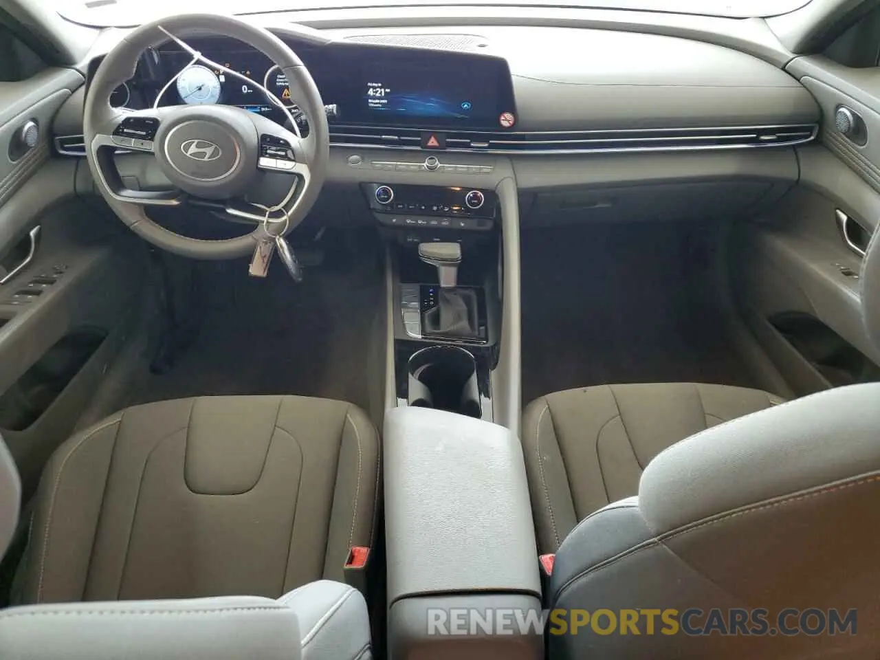 8 Photograph of a damaged car KMHLS4DG9SU935983 HYUNDAI ELANTRA 2025