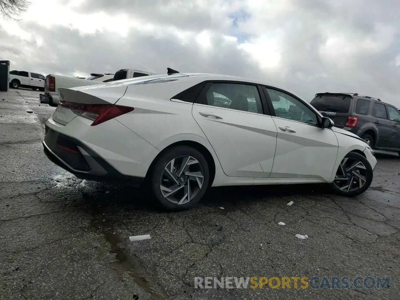 3 Photograph of a damaged car KMHLS4DGXSU858301 HYUNDAI ELANTRA 2025