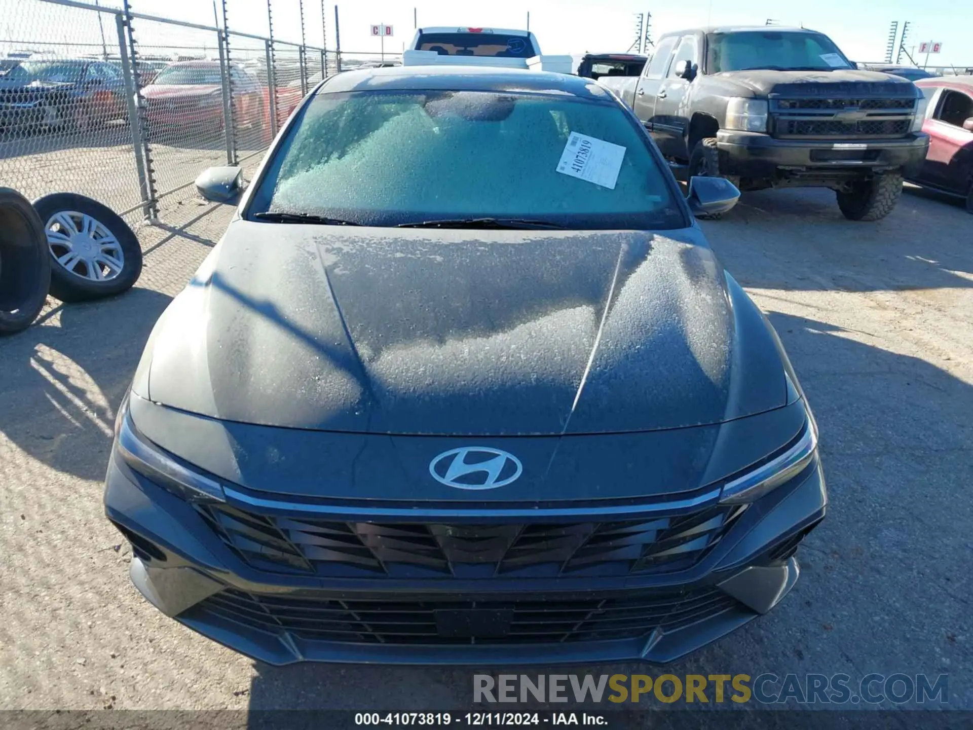 12 Photograph of a damaged car KMHLS4DGXSU861568 HYUNDAI ELANTRA 2025