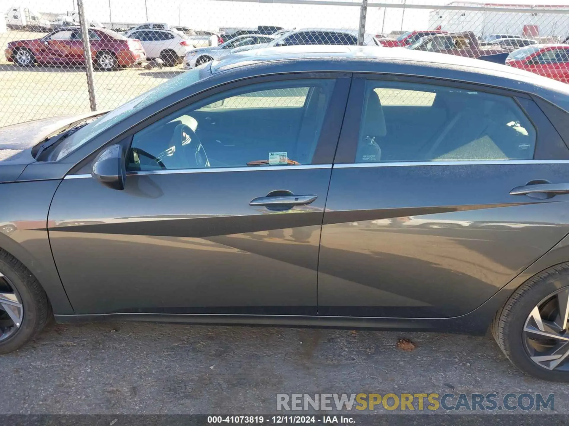 14 Photograph of a damaged car KMHLS4DGXSU861568 HYUNDAI ELANTRA 2025