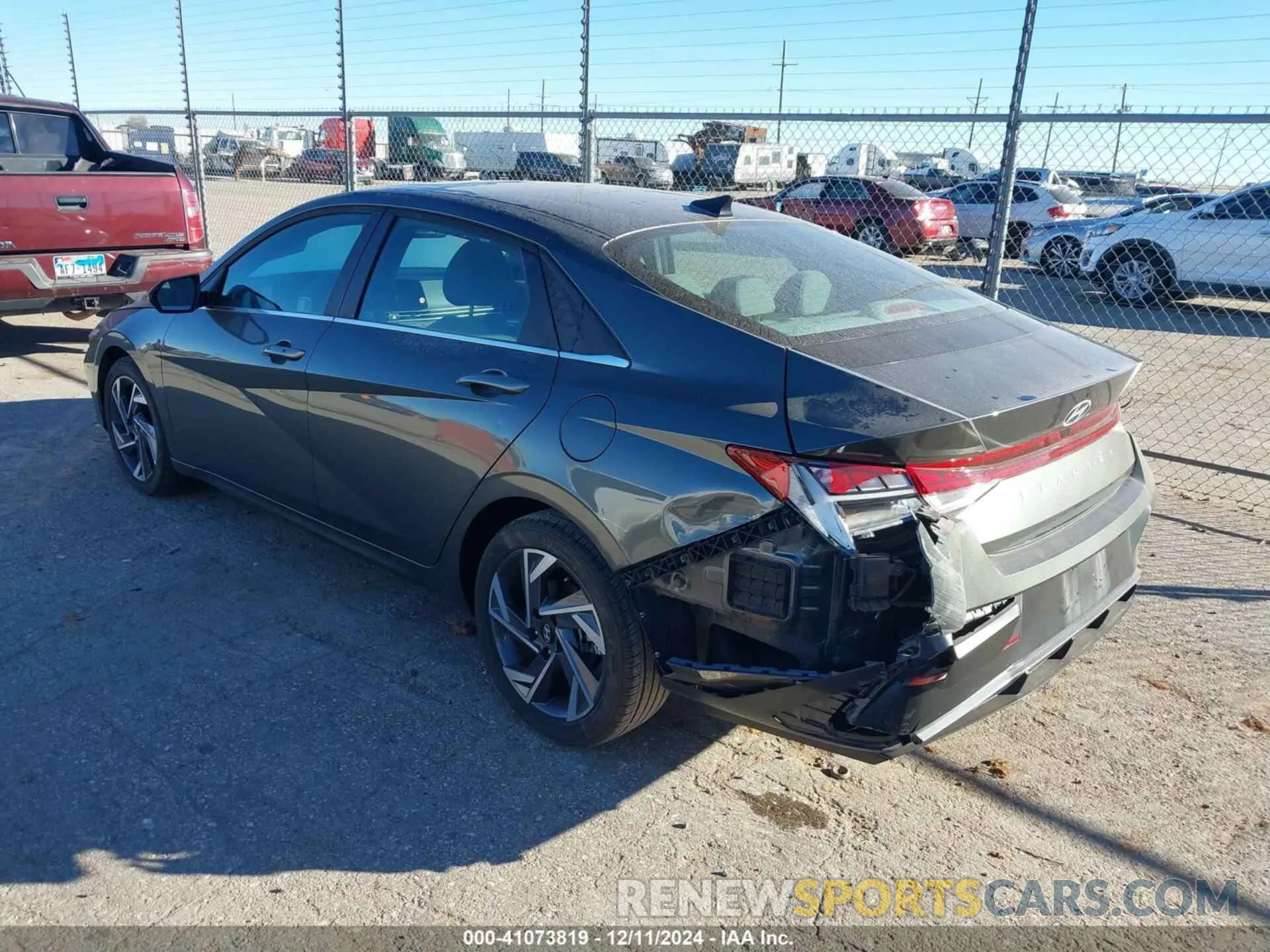 3 Photograph of a damaged car KMHLS4DGXSU861568 HYUNDAI ELANTRA 2025