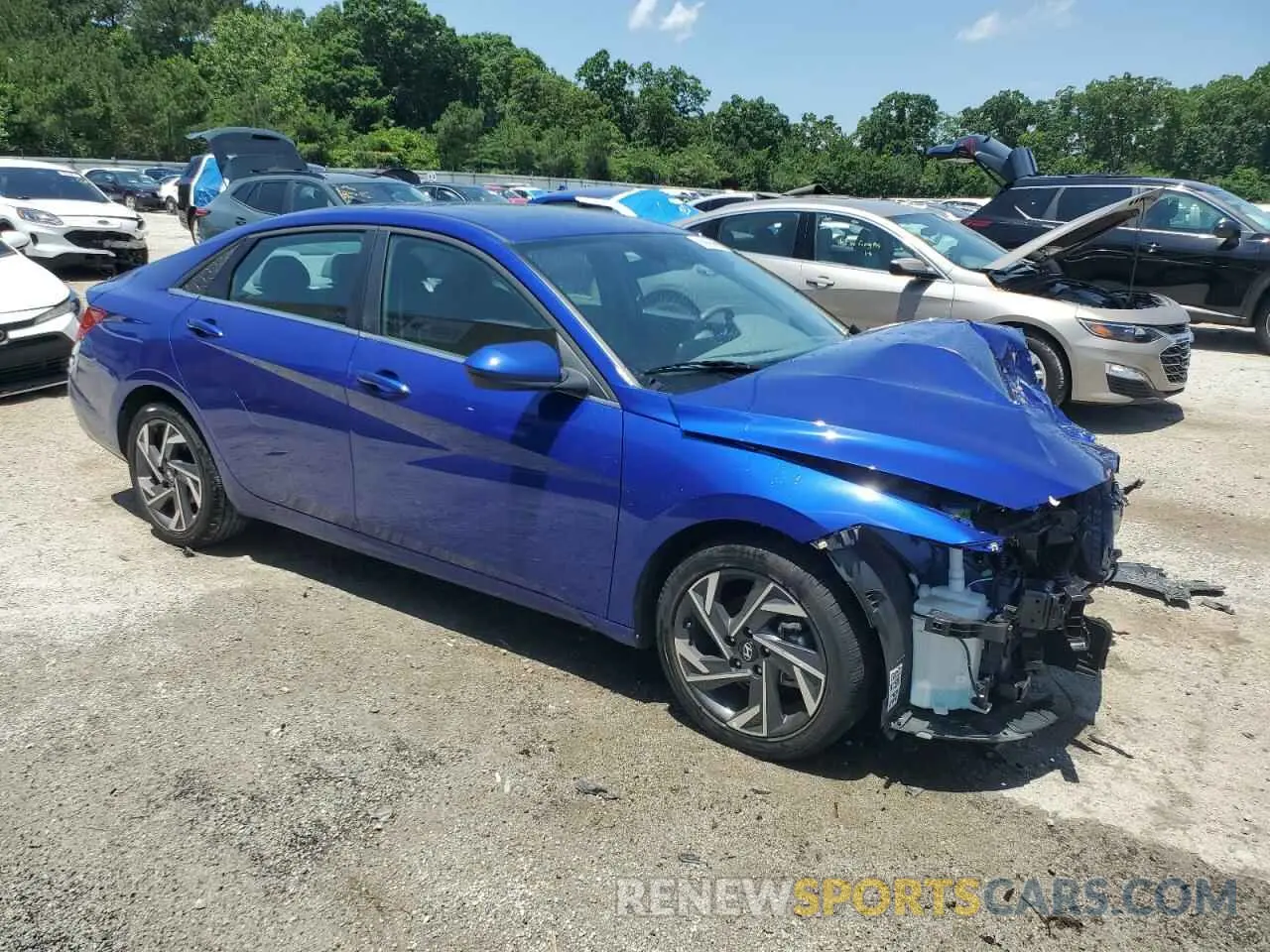 4 Photograph of a damaged car KMHLS4DGXSU906038 HYUNDAI ELANTRA 2025