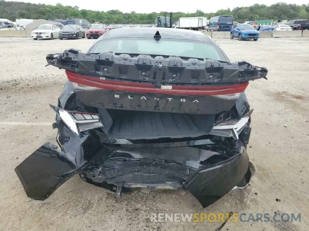 6 Photograph of a damaged car KMHLS4DGXSU935913 HYUNDAI ELANTRA 2025