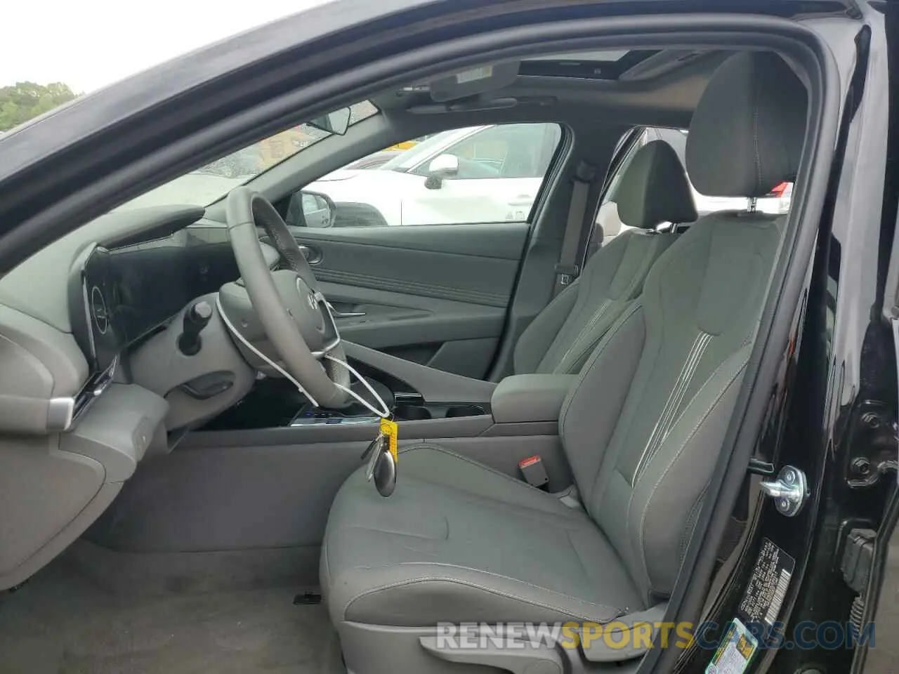 7 Photograph of a damaged car KMHLS4DGXSU935913 HYUNDAI ELANTRA 2025
