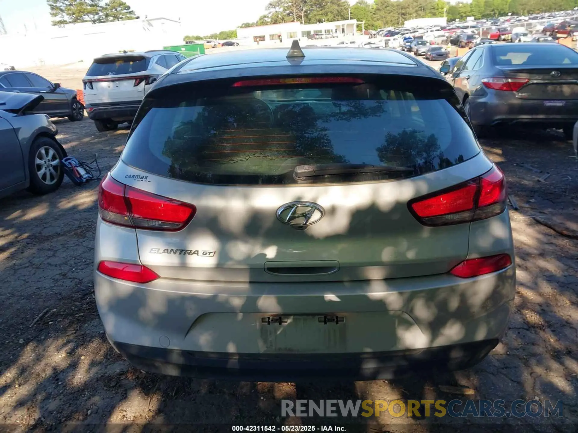 16 Фотография поврежденного автомобиля KMHH35LE3KU095045 HYUNDAI ELANTRA GT 2019