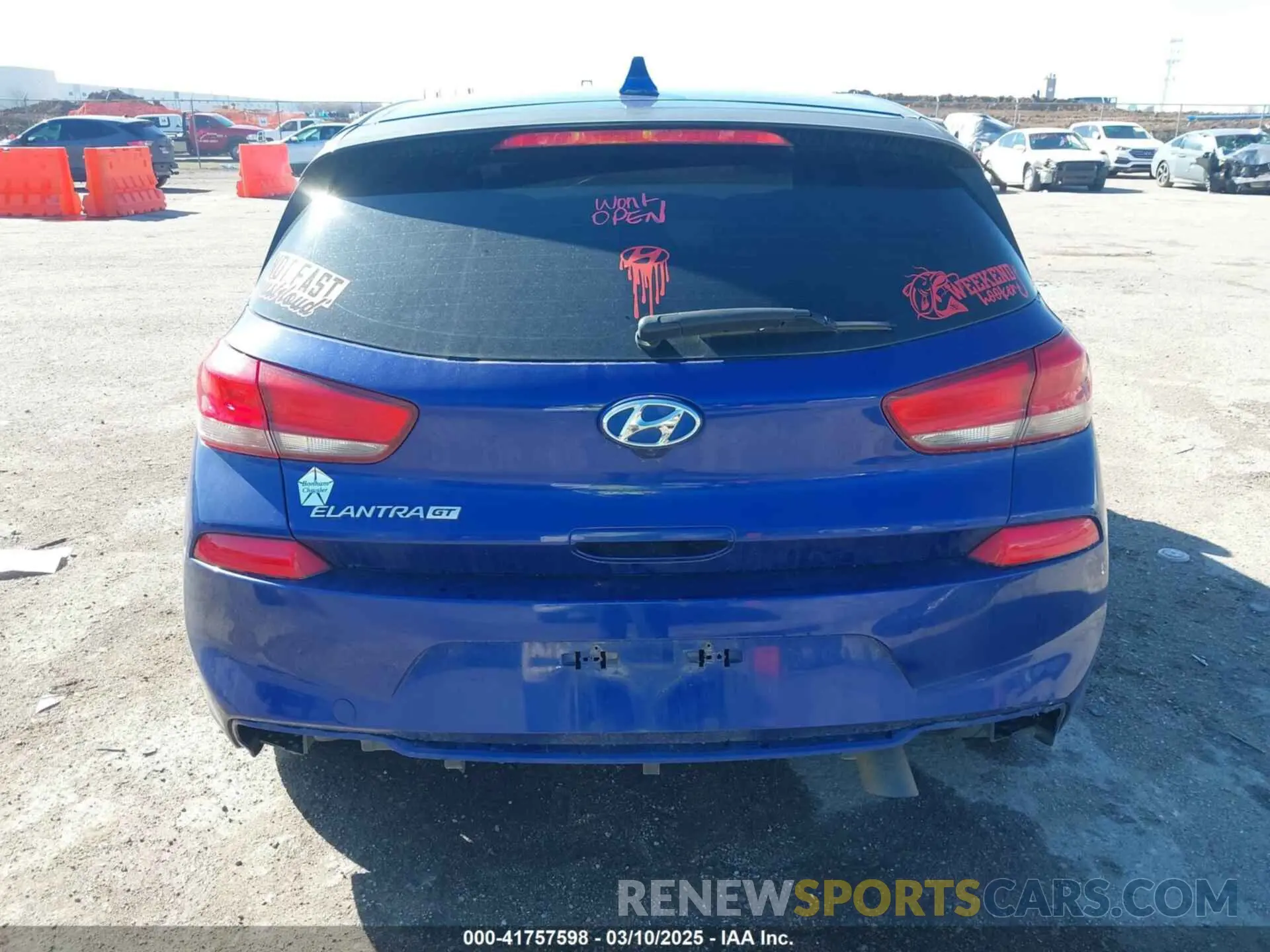 16 Фотография поврежденного автомобиля KMHH35LE4KU088198 HYUNDAI ELANTRA GT 2019