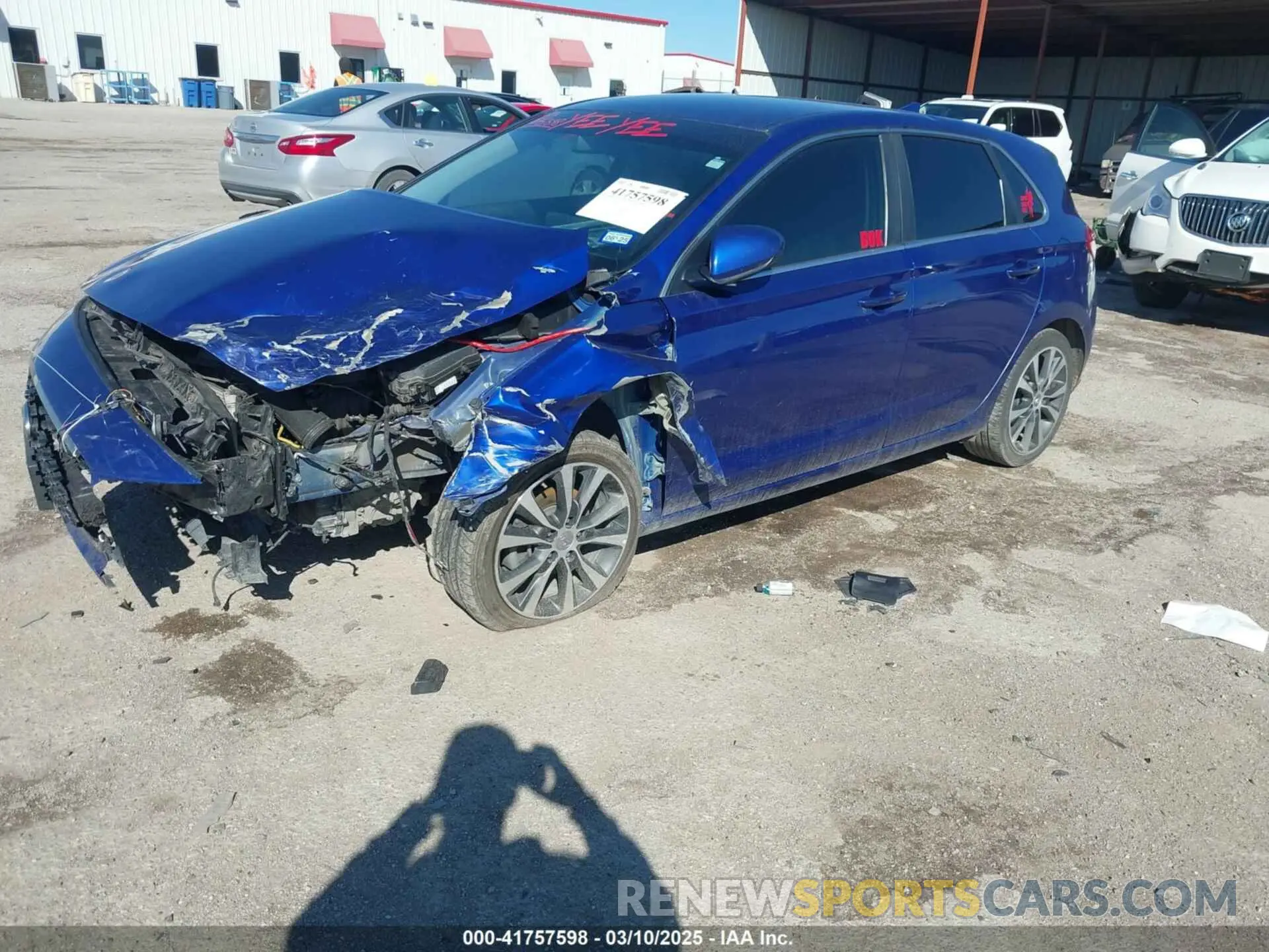 2 Фотография поврежденного автомобиля KMHH35LE4KU088198 HYUNDAI ELANTRA GT 2019